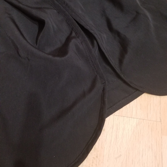 Chico's Blk Tunic SZ.1 - Picture 8 of 14